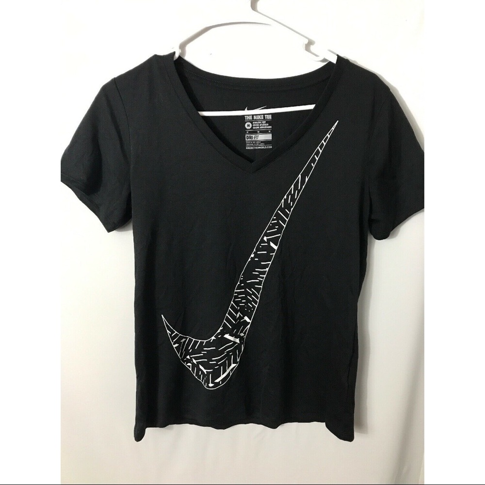 The NIKE Tee Dri-Fit Black Swoosh Sz Medium
